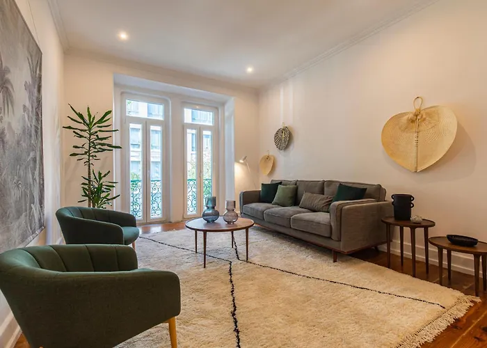 Apartman Vibrant Escape With Private Patio