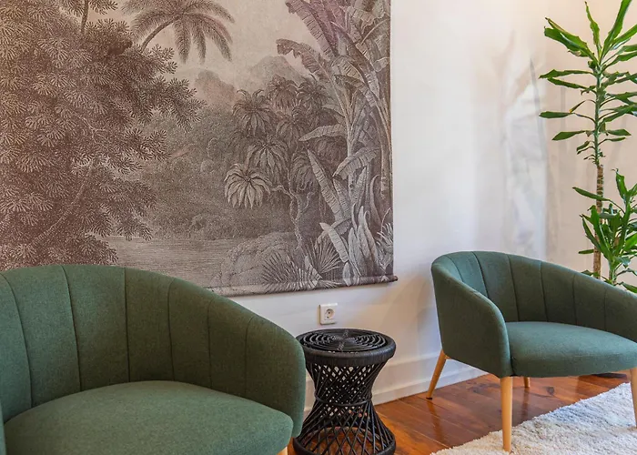 Apartman Vibrant Escape With Private Patio *