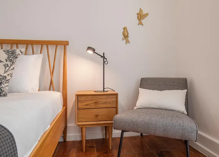 Vibrant Escape With Private Patio Apartman *