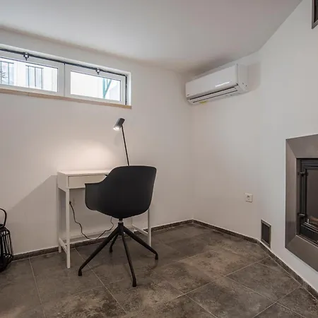 Vibrant Escape With Private Patio * Lisboa