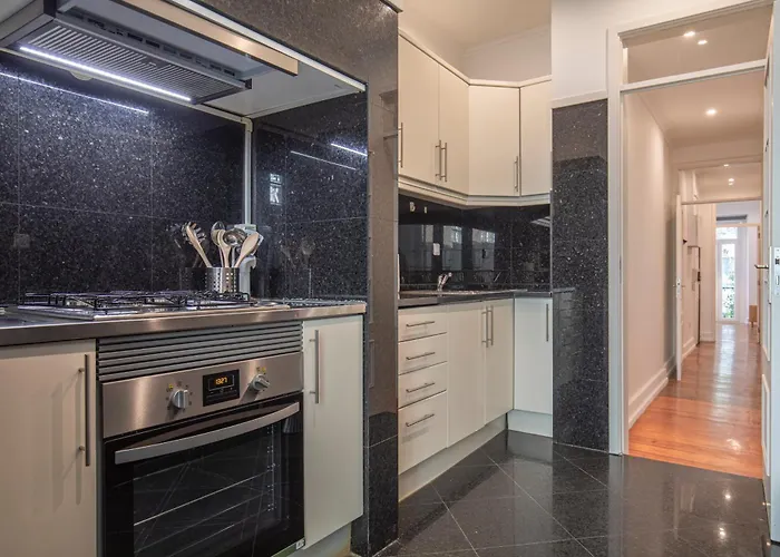 Vibrant Escape With Private Patio *