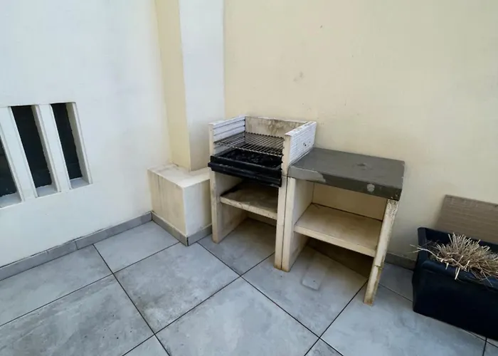 Apartmán Vibrant Escape With Private Patio *